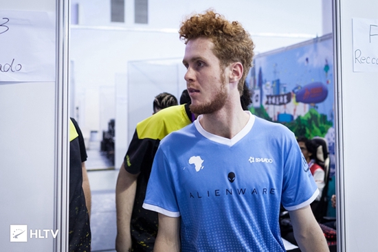 掌握LOL海克斯大乱斗恶魔小丑的最佳玩法技巧